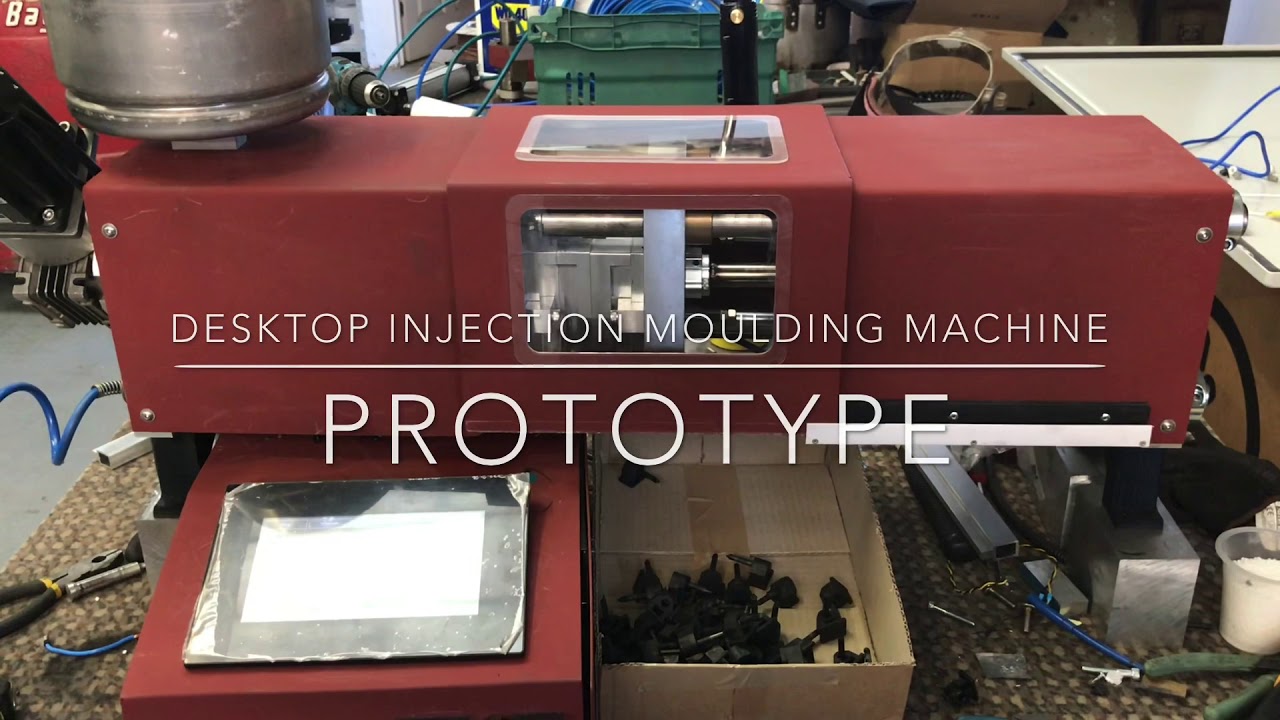 Desktop injection moulding machine