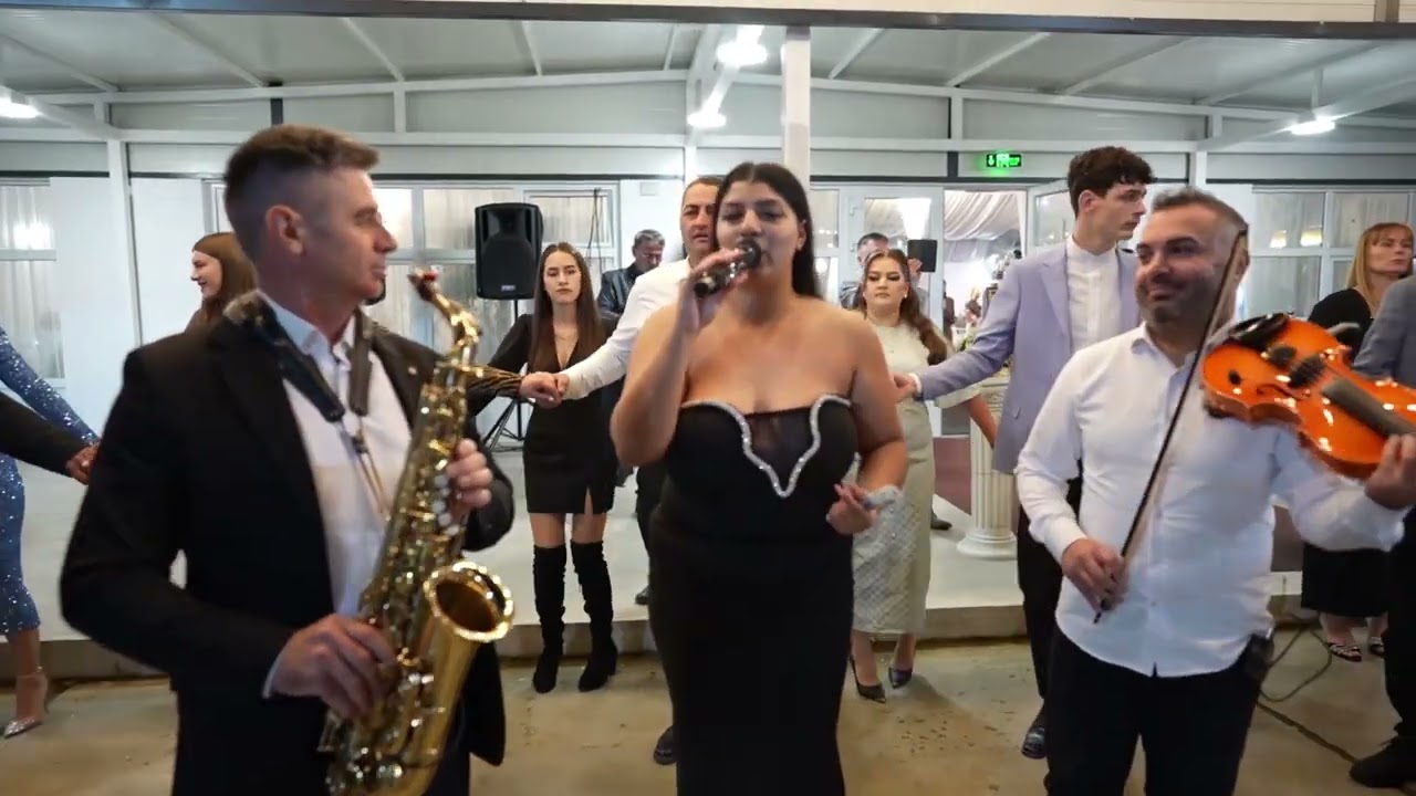 Ileana Chiazna și Formația -Colaj Hore Live 