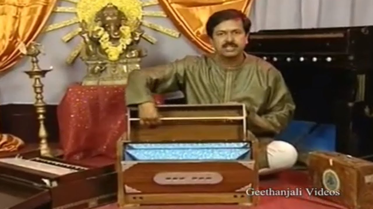 Learn Different Types of Harmonium - Harmonium Lessons for Bmeginners