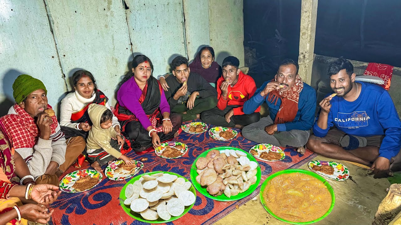 পৌষ পার্বণে পরিবারের সবাই মিলে,বিভিন্ন ধরনের পিঠে ও পায়েস বানিয়ে খেলাম!!!