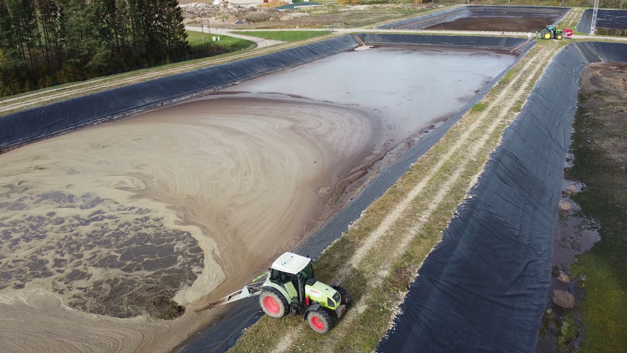 Šķidrmēslu transports un iestrāde ar Roelama tehnoloģiju rudens apstākļos strādājot ar 2 sūkņiem