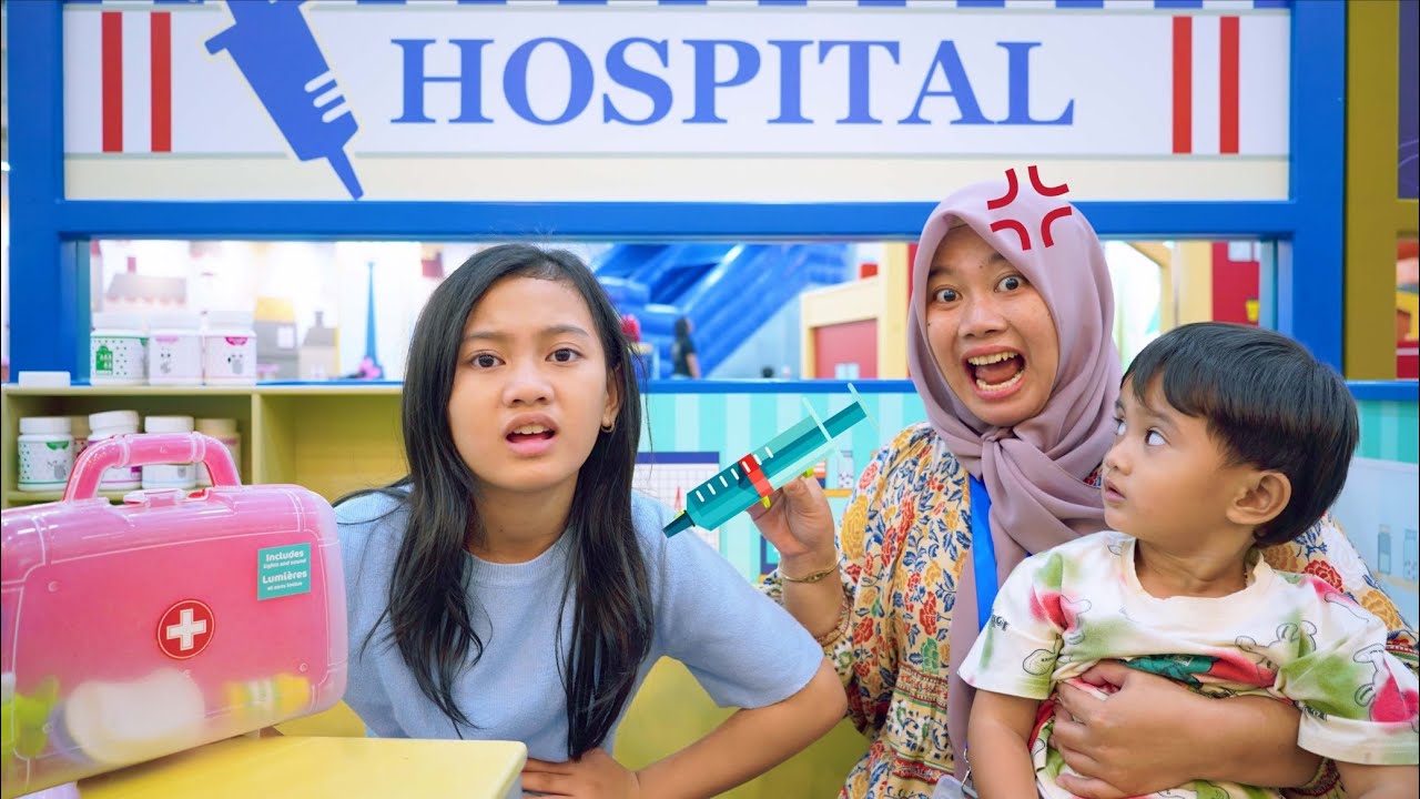 PERUT SALSA SAKIT BANYAK ES KRIM 🥵 - BERMAIN DOKTER DOKTERAN DI PLAYGROUND 