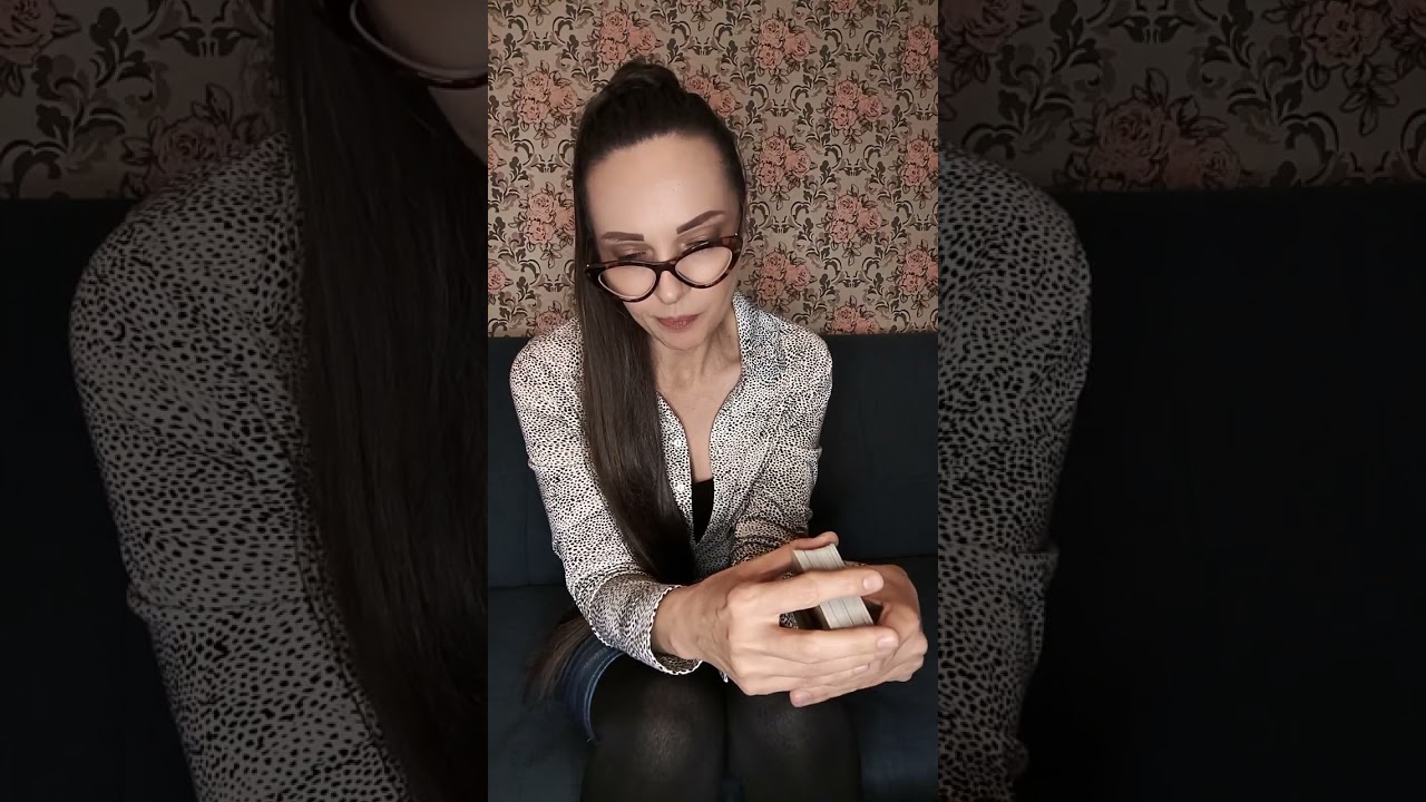 VODENJAK - Nije sve onako kako Vam se čini (11.mj)  #tarot #vodenjak 