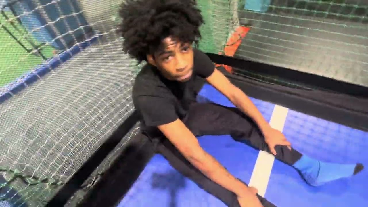 Random vlog at round 1