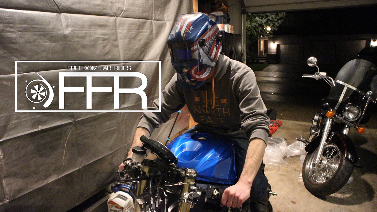 2011 GSXR 750 Revival Pt 2 - Will it Start? Subframe + Tank replacement