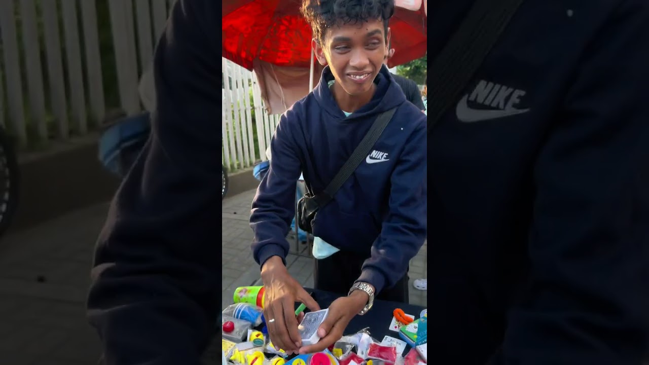 Street Magic in Manila Bay