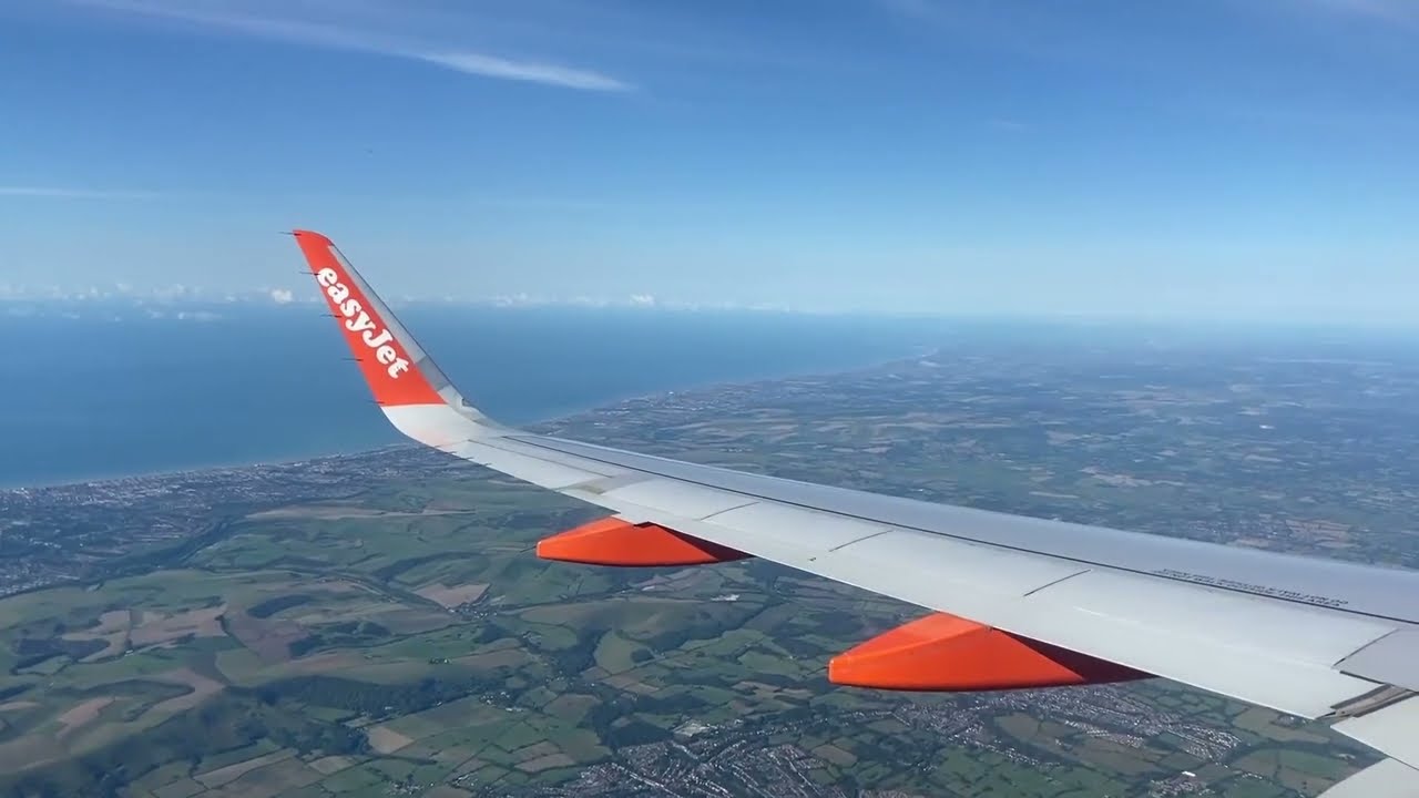 Morning London Gatwick Landing - easyJet - Airbus A320 - FAO to LGW