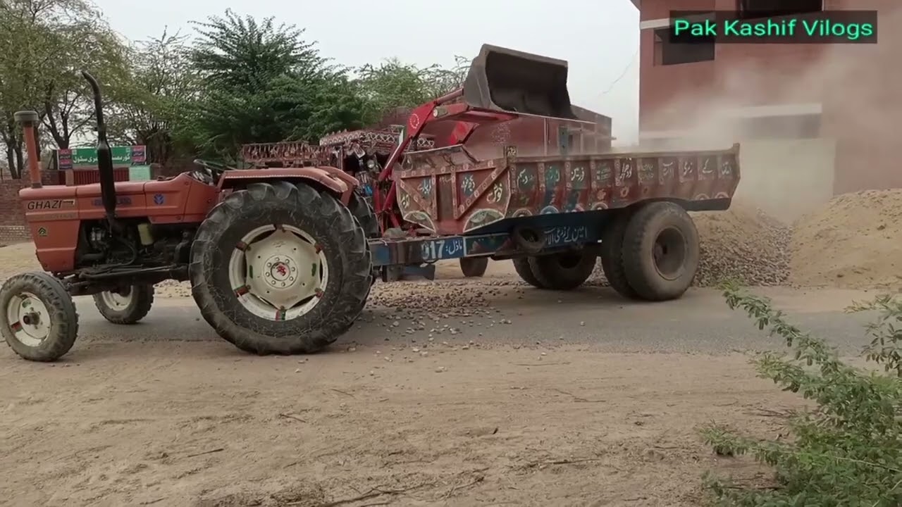 Tractor Trailer Ne Diwaar Gira Di 😳  | vella Nambardar |