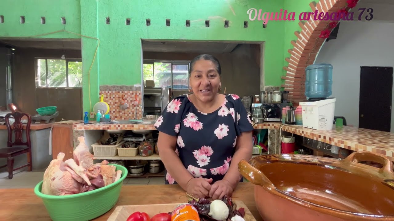 Les comparto rico pollo Enchilado muy fácil y rápido de preparar ￼