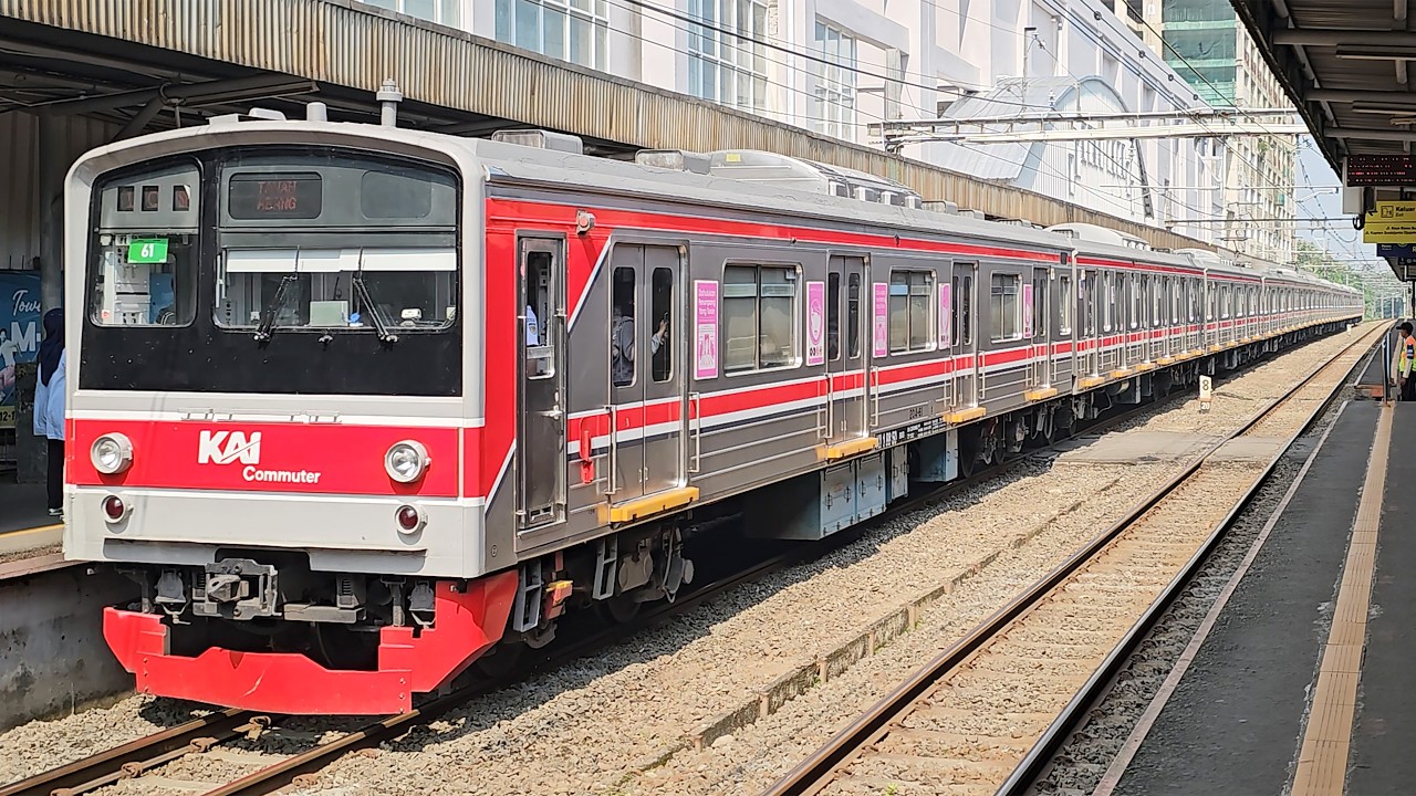 [4K] Stasiun Rawa Buntu: Kompilasi Kereta JR 205 Rheostatik, JR 205 VVVF | KRL Commuter Line (2/3)