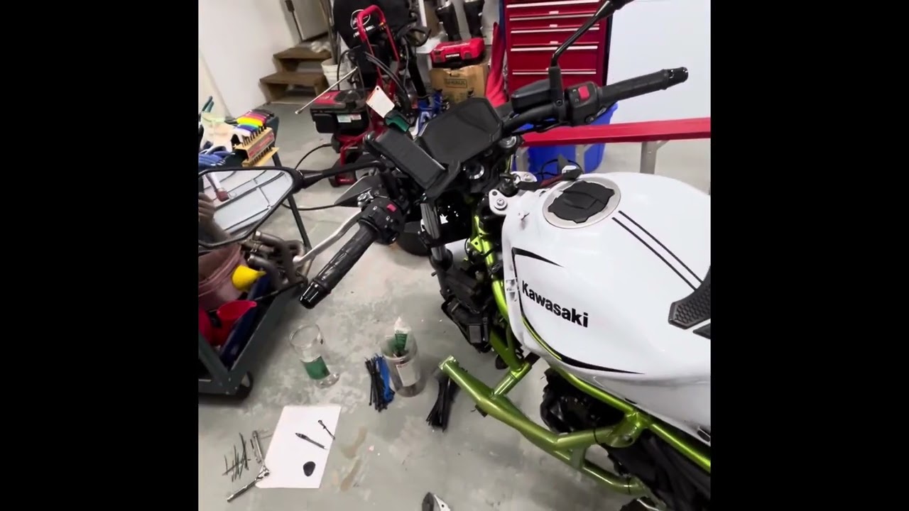 Kawasaki z650 Alarm Install