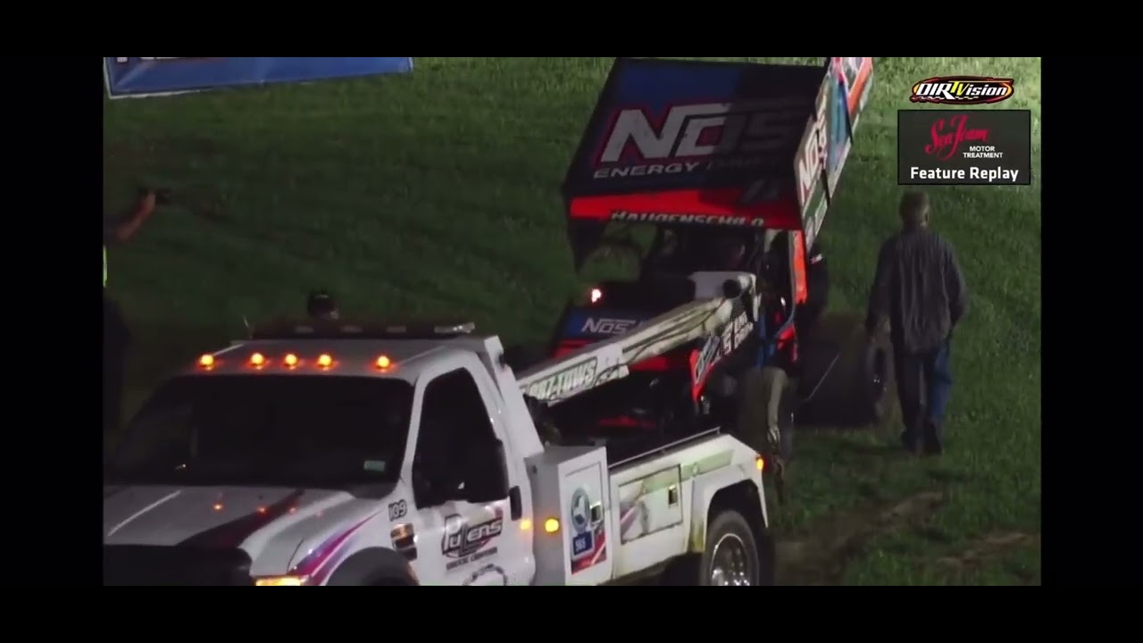 World of Outlaws Sprint Car Officials Assaulting Sheldon Haudenschild&rsquo;s crew member & middle finger
