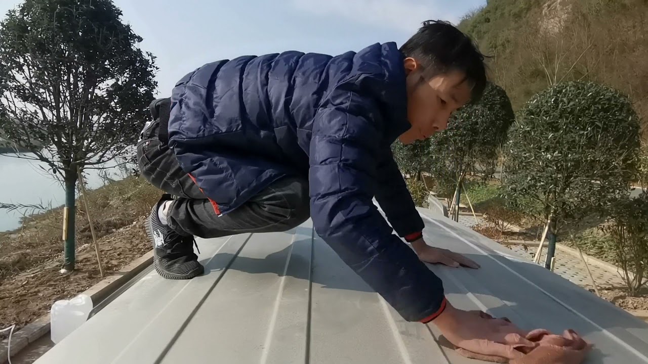 改床车我是认真的，车顶太阳能板无损安装，拆装快捷简单