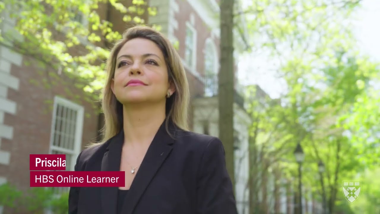 Develop Confident Leadership Skills with HBS Online