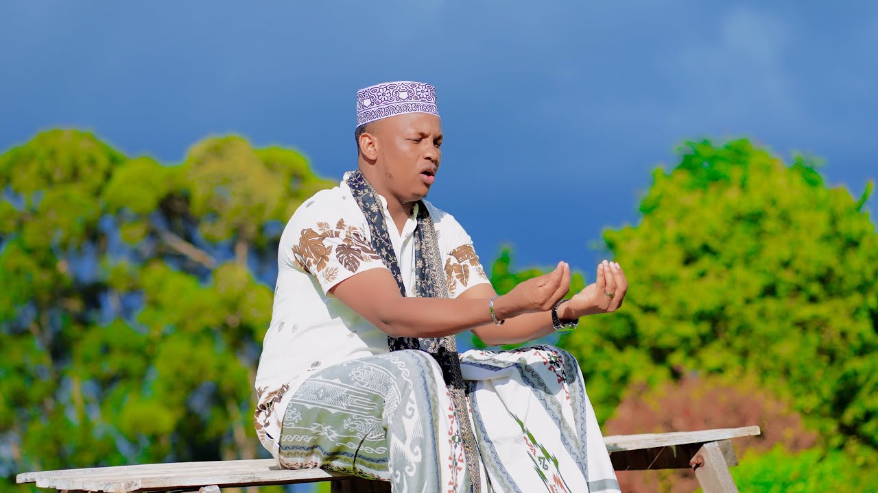 Abdifatah Jarmal Hooyo Qaaliyey Qalbigaan kaa jeclahay Dhaanto Aad u Macaan | Official Video 2023 4K