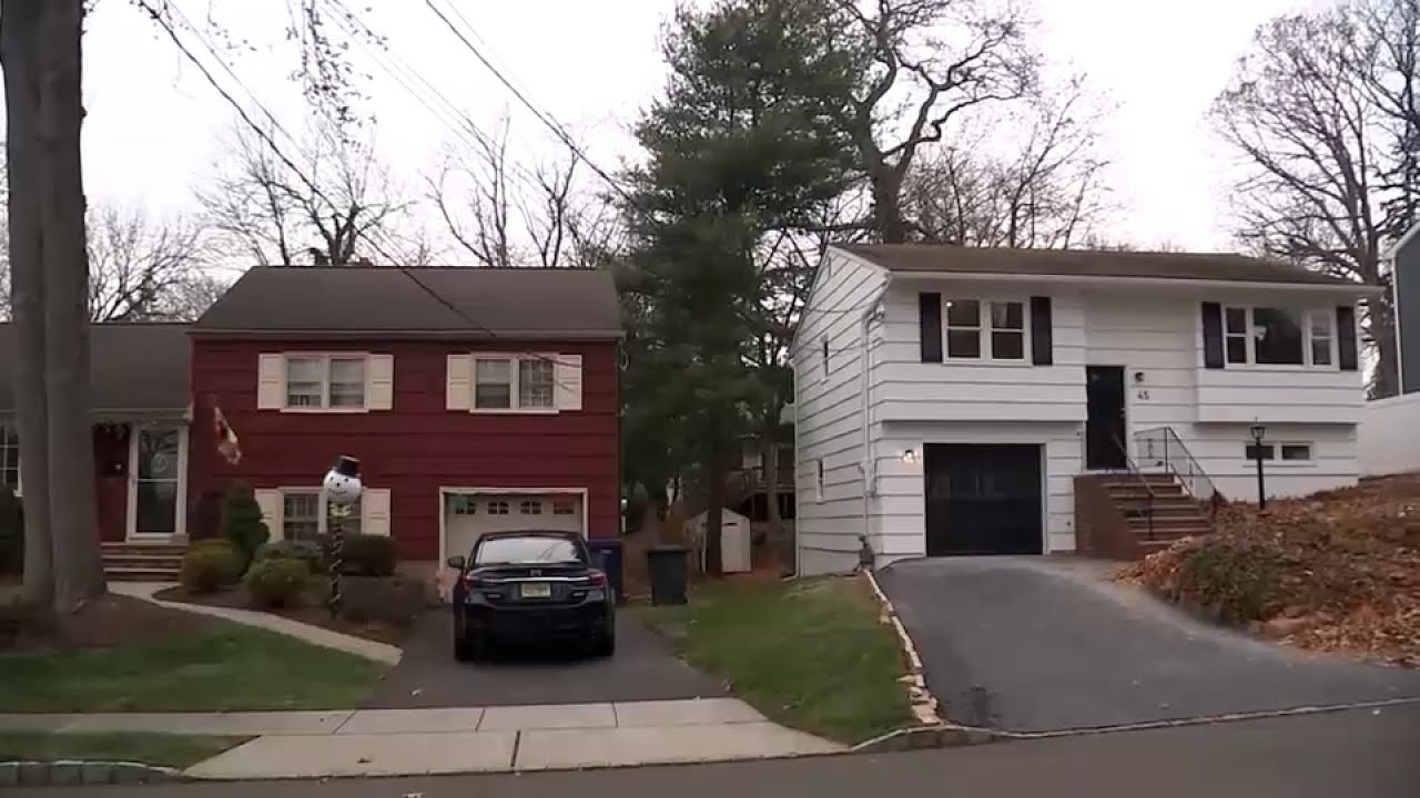 Neighbor who claimed to try to save woman from deadly house fire now charged with her murder