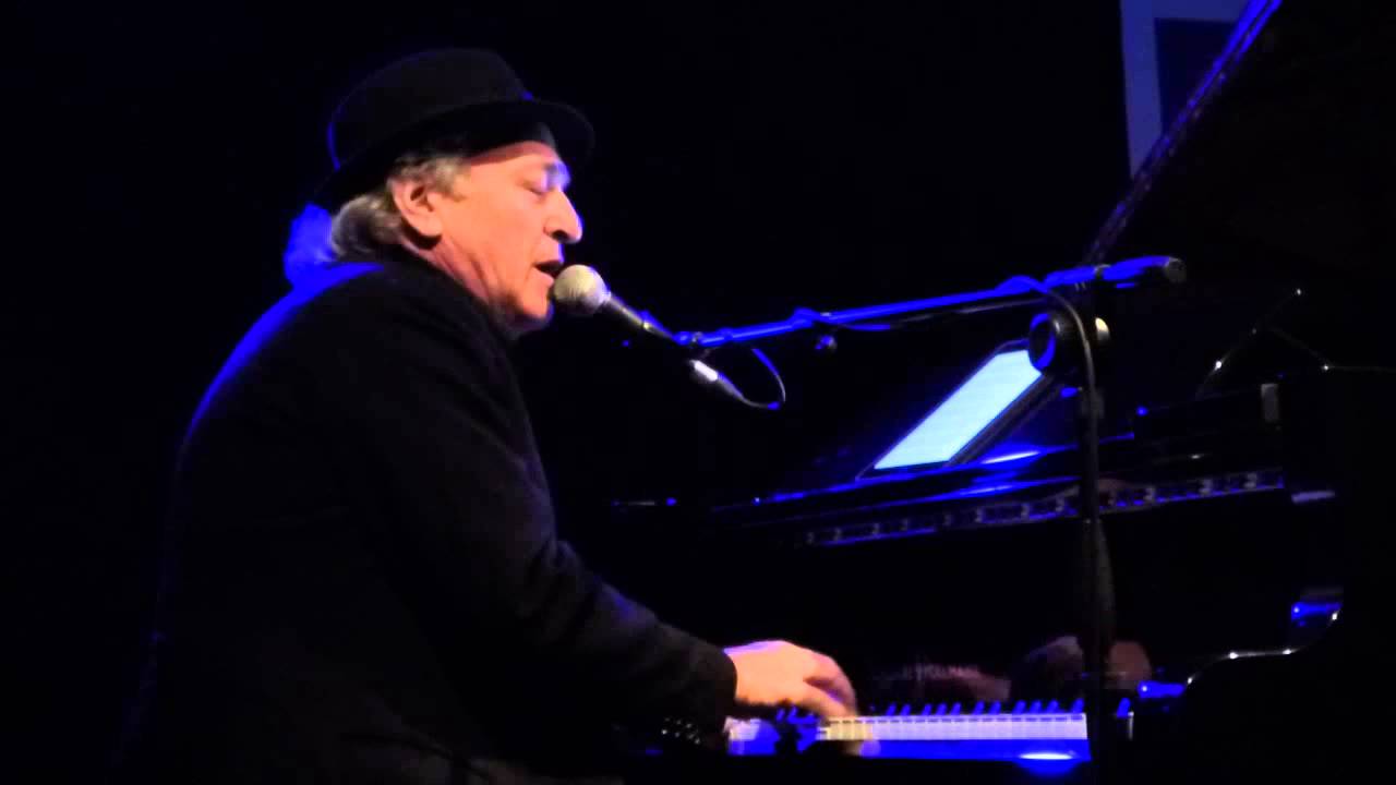 MIMMO LOCASCIULLI--Cara Lucia