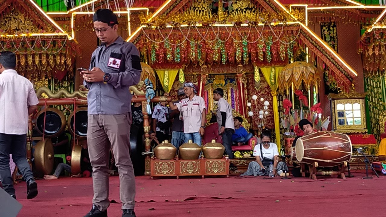 HARI KE DUA FESTIVAL KUDA KEPANG CURUP