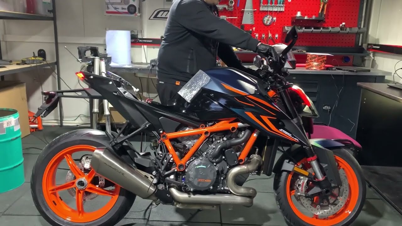 KTM Superduke R 1290, 2022 first start