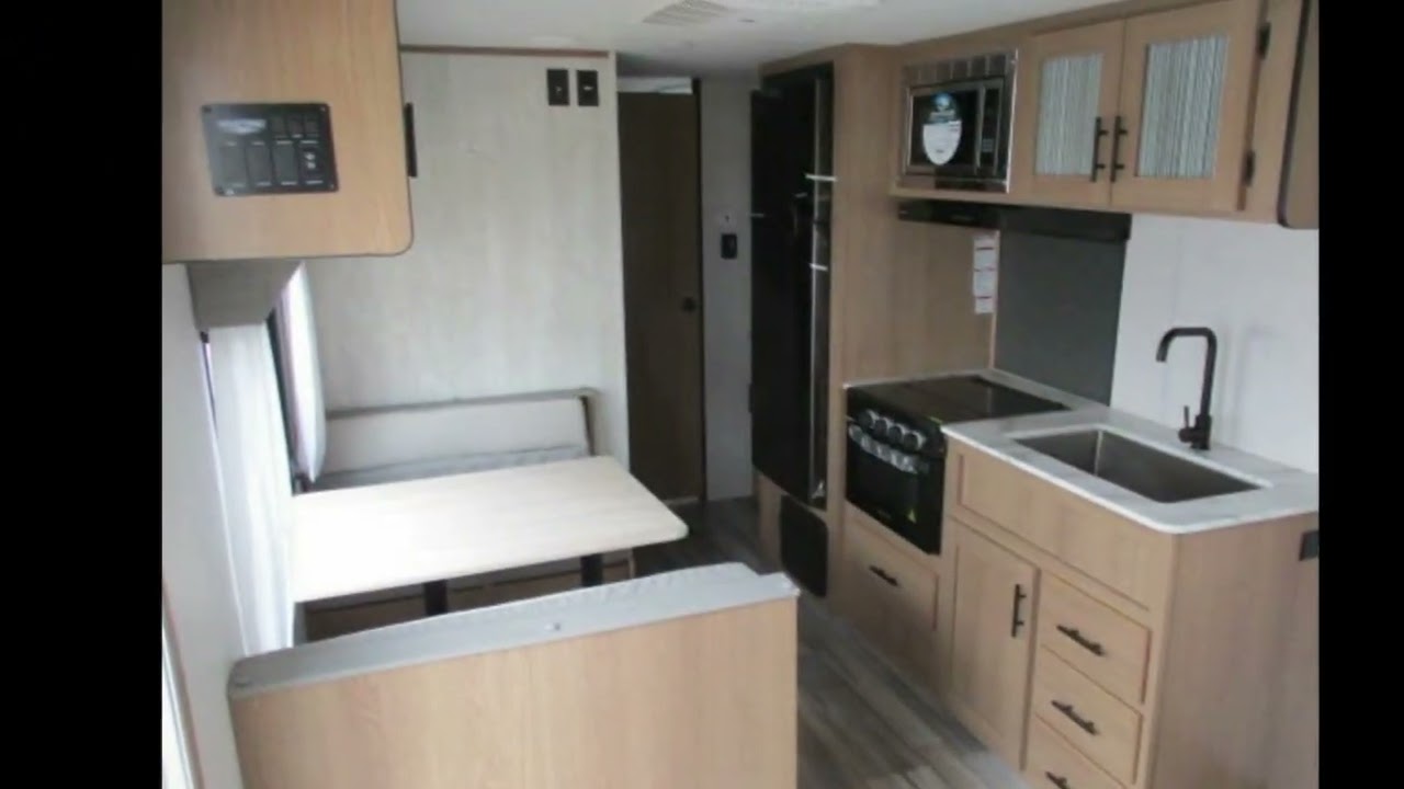 2022 Prime Time Avenger 26BK - Scenic Traveler RV Centers...