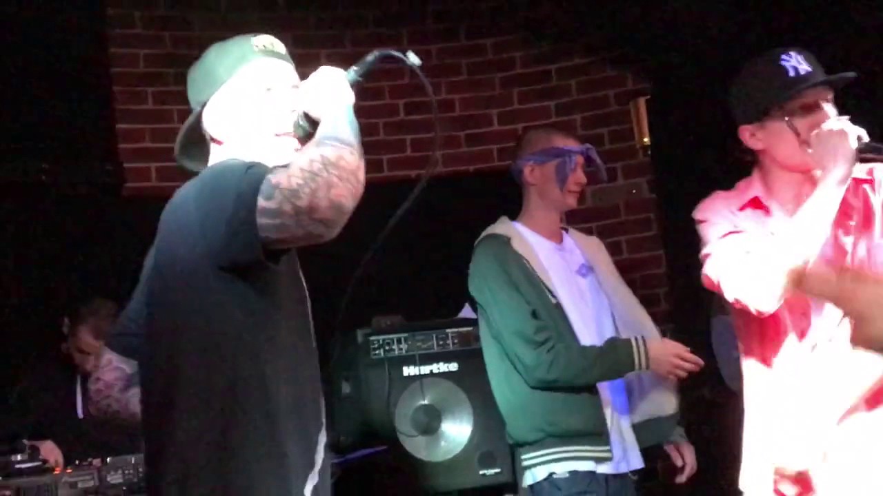 Русский Узбек - Белый Wigger Live uzrap
