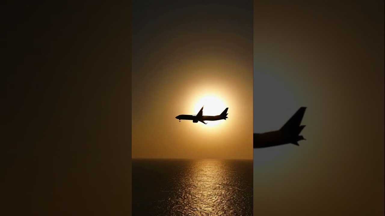 Golden hour flight ✈️🌅 