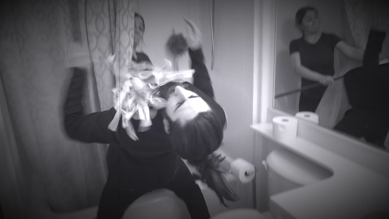 Creature In The Bathtub - Slapstick comedy @Andrawiz