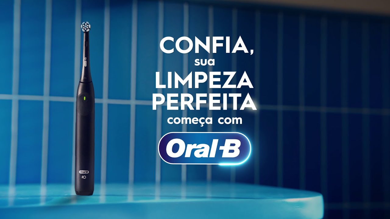 Escova de Dente El&eacute;trica Oral-B iO2: Dentes 100% Mais Limpos vs. Escova de Dente Manual Regular