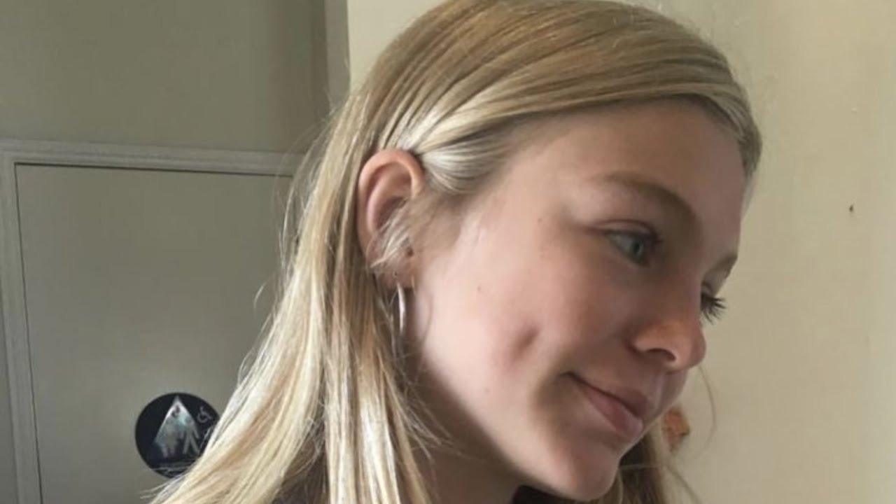 ✧･ﾟ: ✧･ﾟ: dimples, straight teeth and plump lips detailed subliminal requested ✧･ﾟ: ✧･ﾟ: