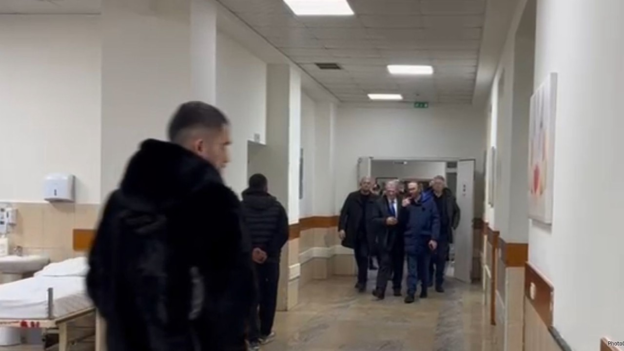 Gjendje alarmante pas protestës / Spitalet dhe komisariatet plot me protestues dhe policë