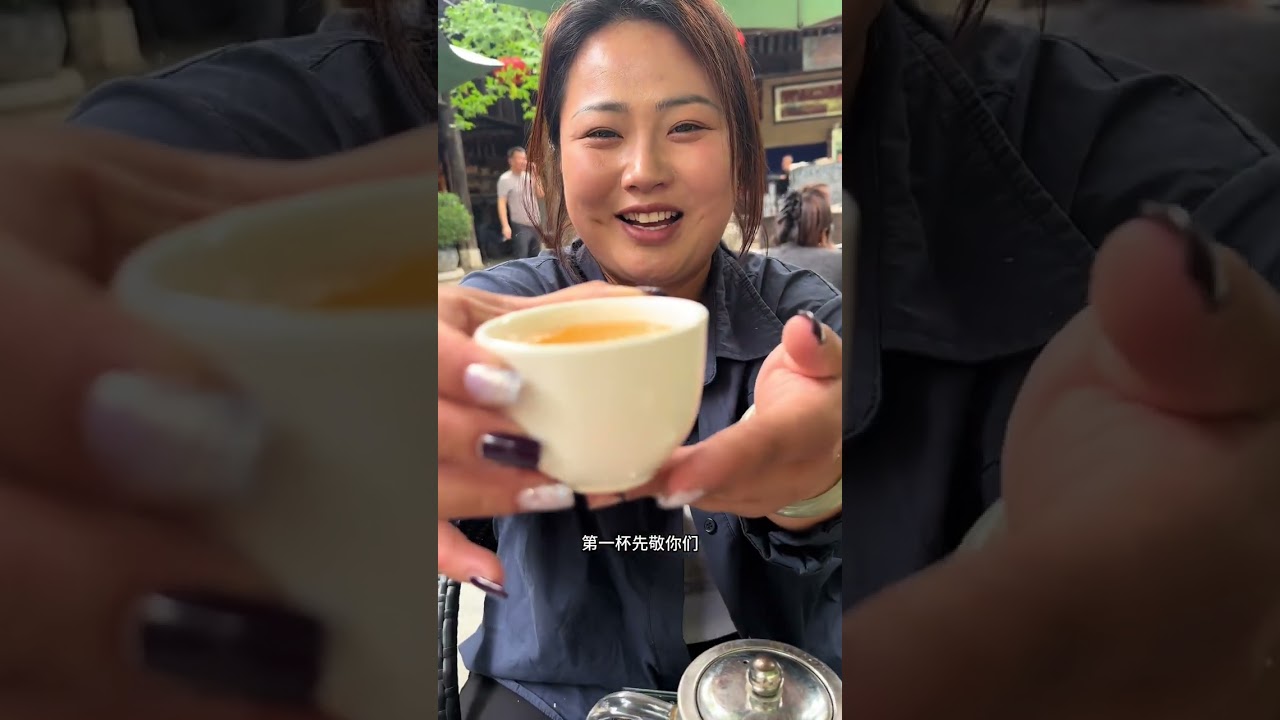 陕西美食村初体验：喝茶嗦粉还挑战炸蝎子，没见过的、没吃过的 这次都安排上了，下次出差还跟着他来！ #vlog日常 #记录真实生活 #日常生活