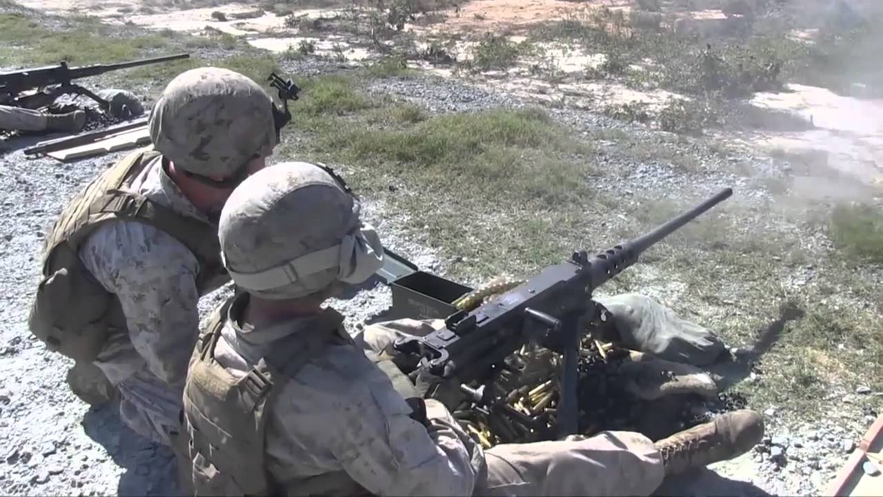 米海兵隊　ブローニングM2重機関銃　演習の様子