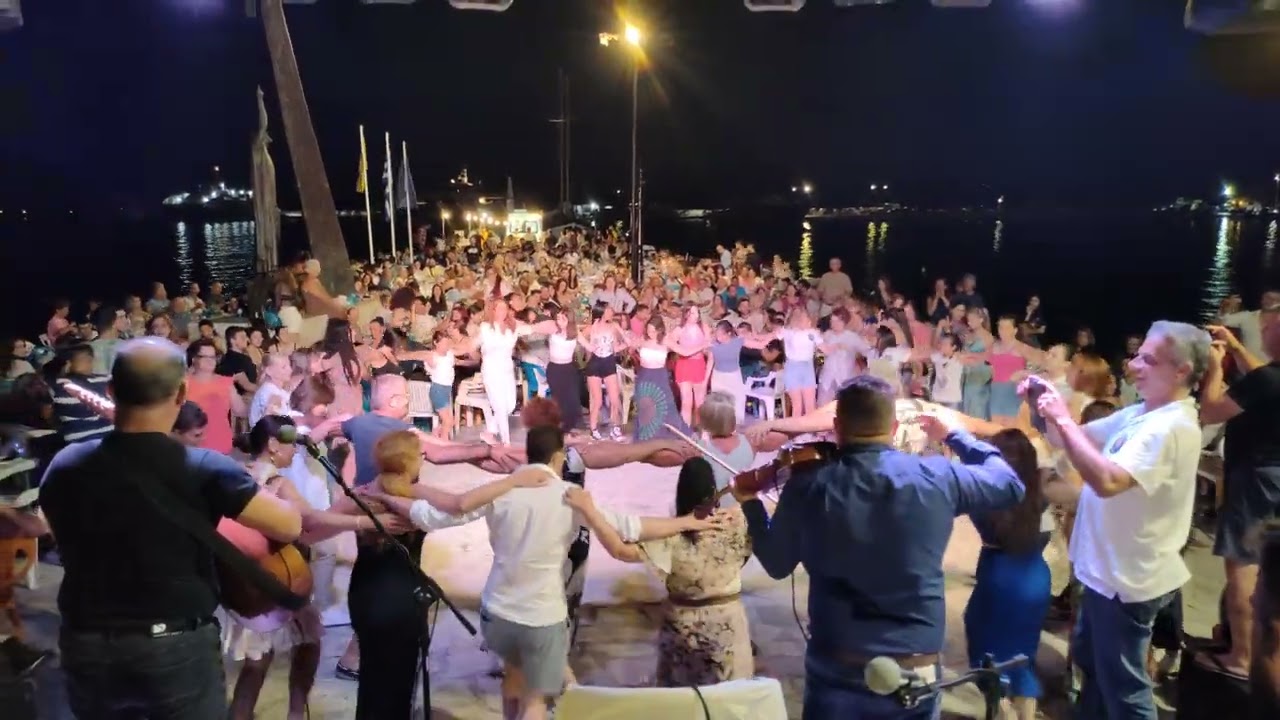 Χαμός με τον χορό της Σούστας στο Πανηγύρι του Πυθαγορείου Σάμου 1.07.23 Party in Pythagorio Samos
