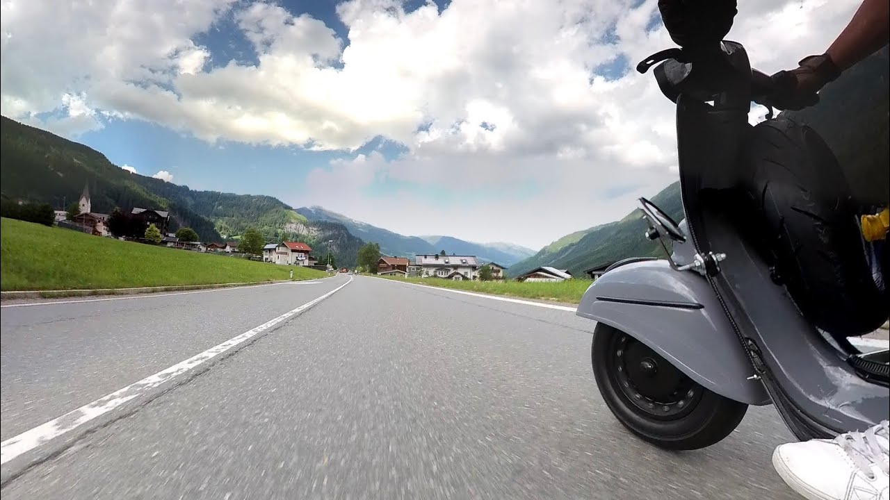 Mit der Vespa hoch zum Großglockner bei den Vespa Alp Days 2023