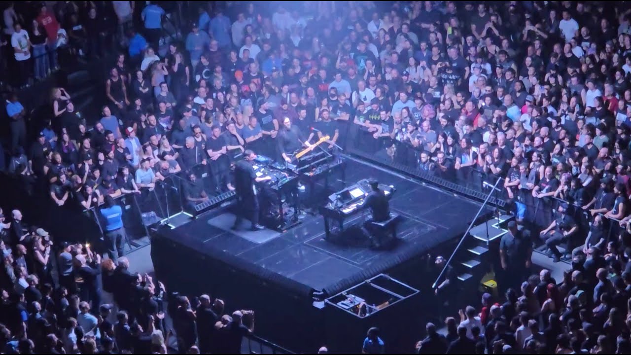 Nine Inch Nails - Right Where It Belongs/Ruiner/Piggy - 09/02/25 - Barclays Center, Brooklyn, NY