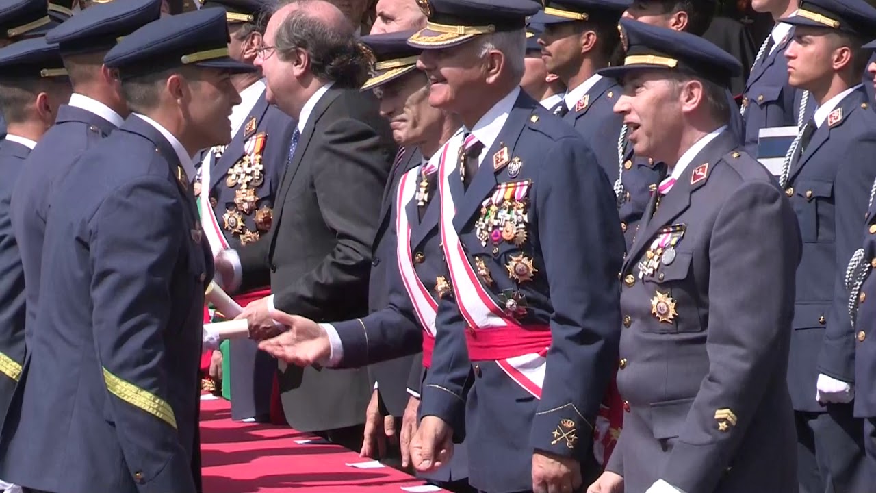 Su Majestad el Rey preside el acto de entrega de Reales Despachos en la ABA