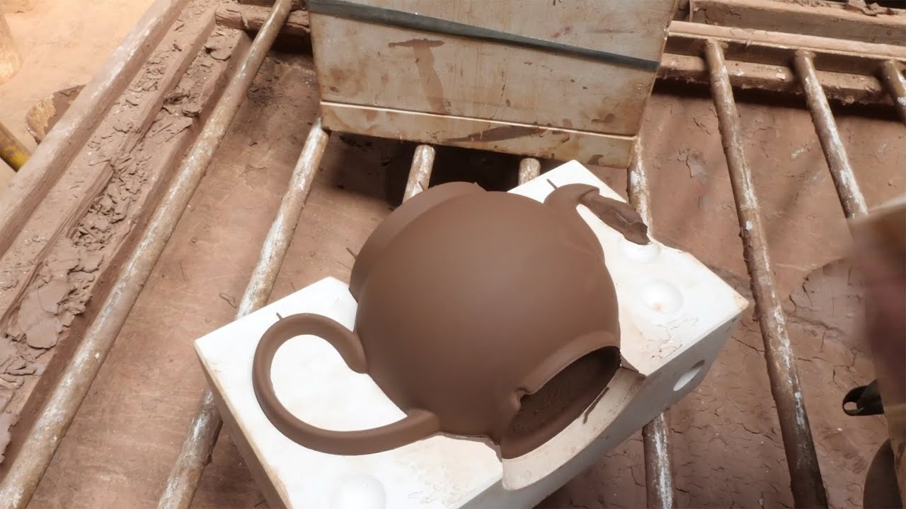 How was it made? The Brown Betty Teapot