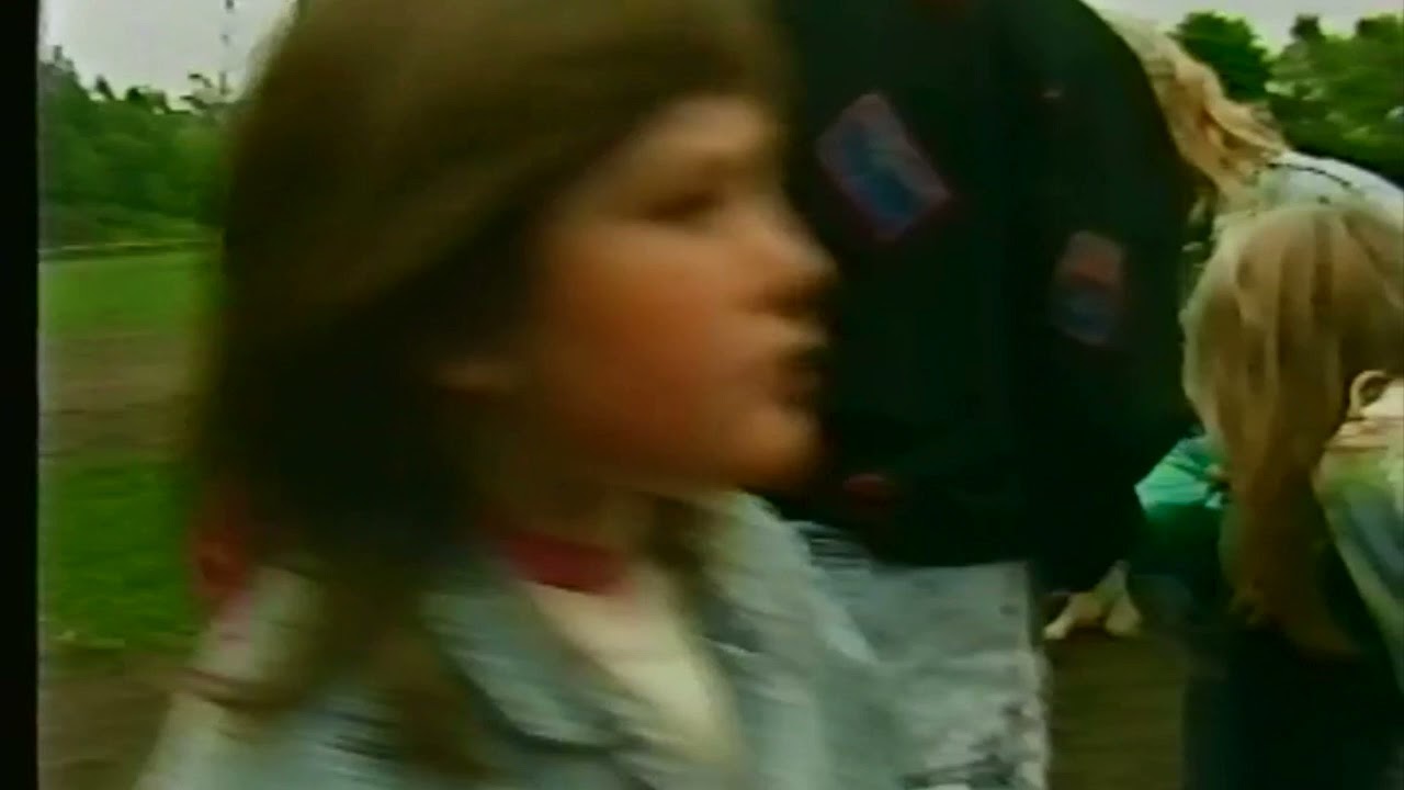 Markedsdager på Tofte. Erik Hennum åpner markedet. På Bjerkelunden