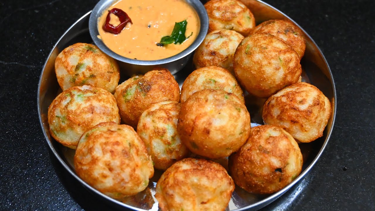 உருளைகிழங்கு வைத்து புசு புசுன்னு உடனடி கார குழி பணியாரம் செய்து பாருங்க ! Potato Paniyaram.