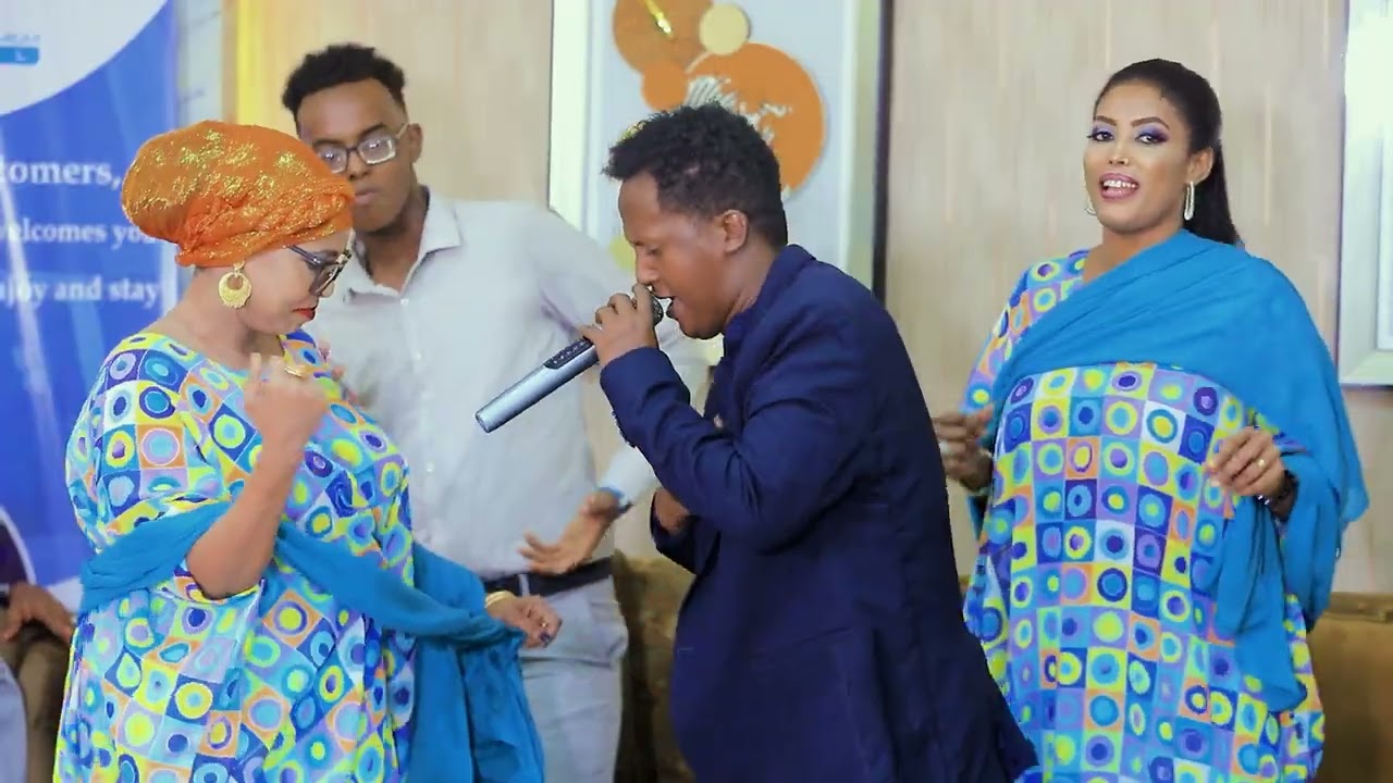 HAMDI ROOBLE FT SAMIYA IBRAHIM ll MA ANAA KU ILAABI KARA OFFICIAL VIDEO 2025
