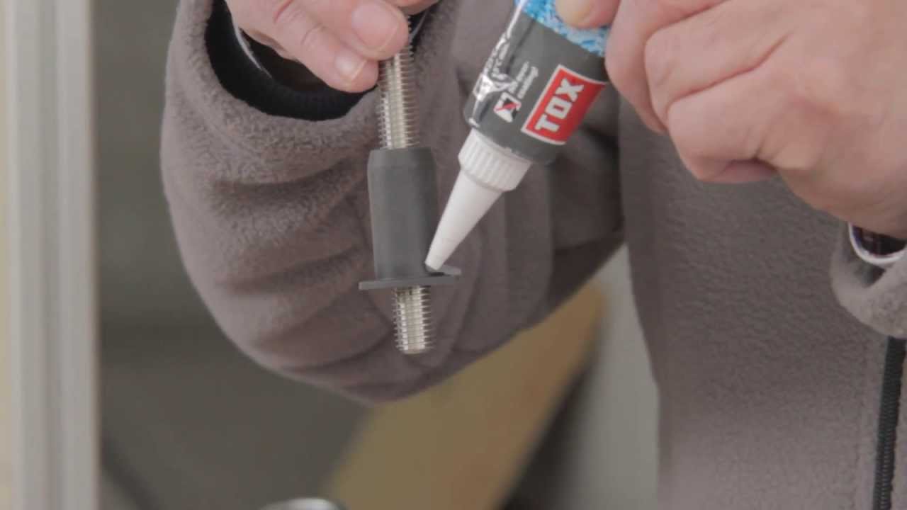 TOX Dübel-Tipps: Abstands-Montagesystem Thermo Proof