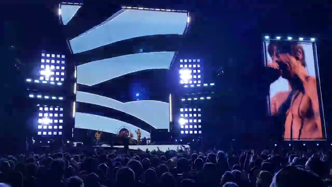 Suck My Kiss - Red Hot Chili Peppers (live Vienna 2023)