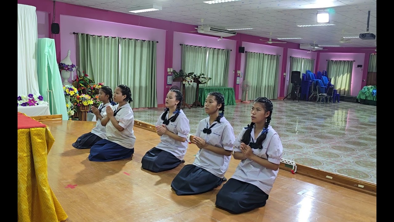 สวดมนต์มัธยมศึกษา ประเภททีมหญิงล้วน โรงเรียนบ้านวังหิน