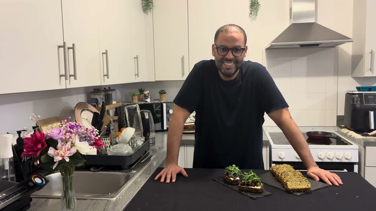 توست 🍞 بالبروكولي 🥦 بطريقة جديدة 😉 خفيف وبنين 🤤 بزاف 😉