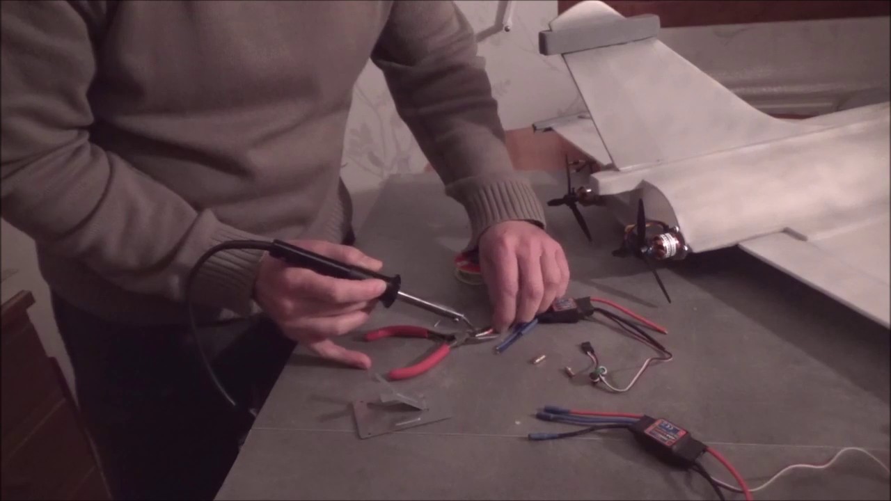 Construction Jet Rafale en depron v2