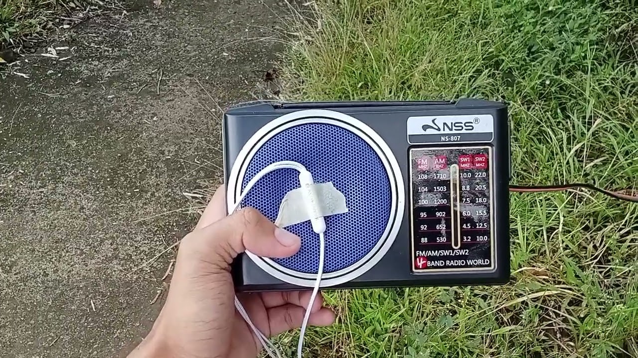 21690 kHz Radio France Internationale (UTC 08:28)