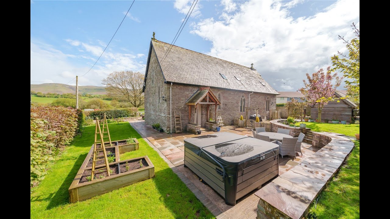 Golygfa Mynydd, Libanus, Brecon, Powys  -  For Sale