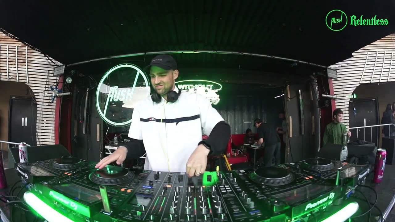 ELOQ | London | Keep Hush Freeform Weekender powered by Relentless