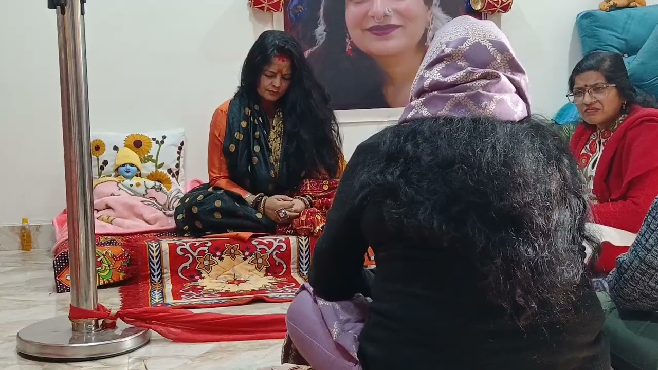 *खुद आके बताया  अपने  बारे में *