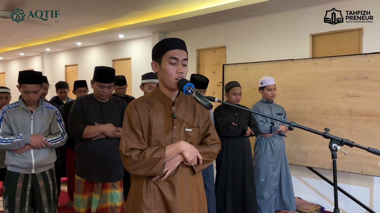 Sholat Isya Berjamaah + Surah An-Naba Menyentuh Hati
